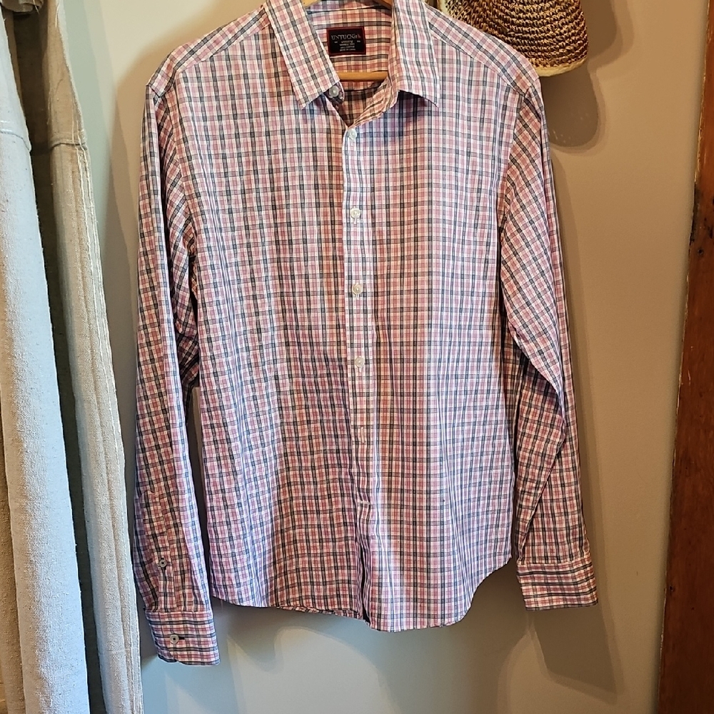 UNTUCKit Men's Plaid Shirt - Red and Blue